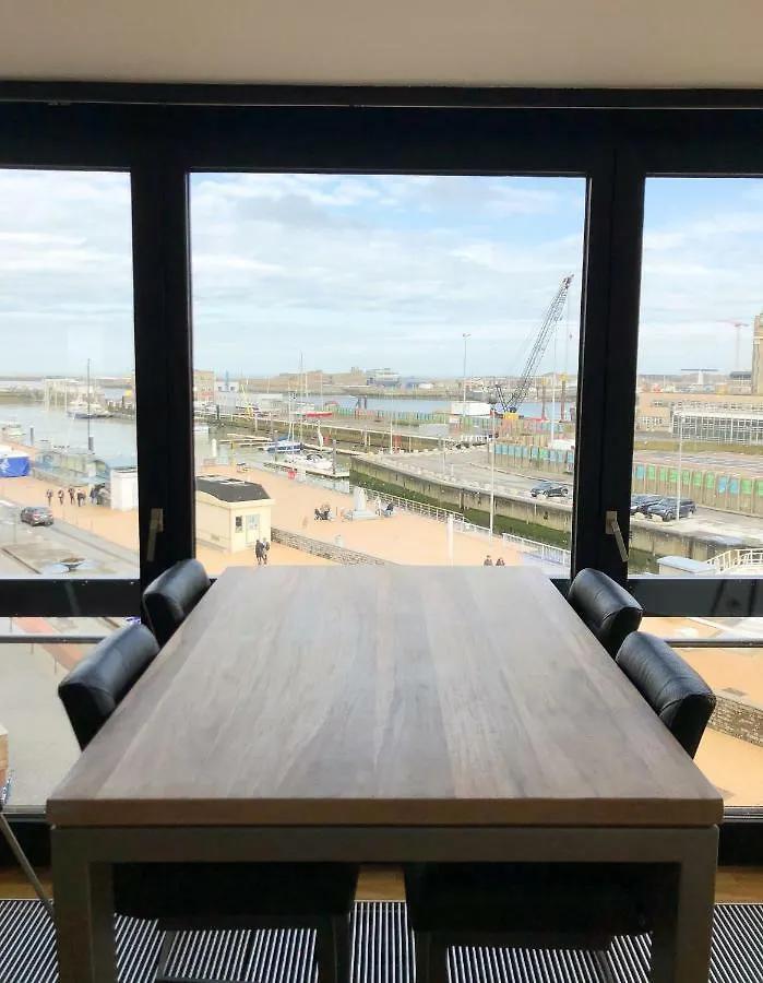 Cosy, Modern Studio With An Awesome View Of Ostend Appartamento